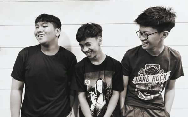 Thumbnail Sukses Lancar Rejeki: Nama Band Jadi Doa, Musik Jadi Jalan Mimpi