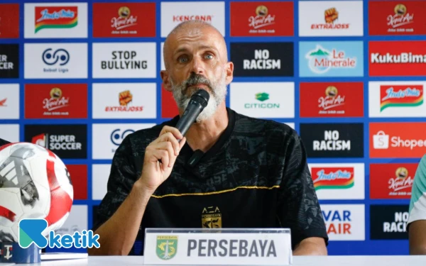 Thumbnail Prediksi Laga Persebaya vs Persija, Eduardo Perez Siapkan Kejutan di Stadion GBT