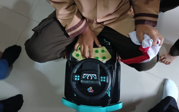 Thumbnail Inovasi Mahasiswa UMM, Stroller Ajaib Berbasis Teknologi Bantu Anak Autis