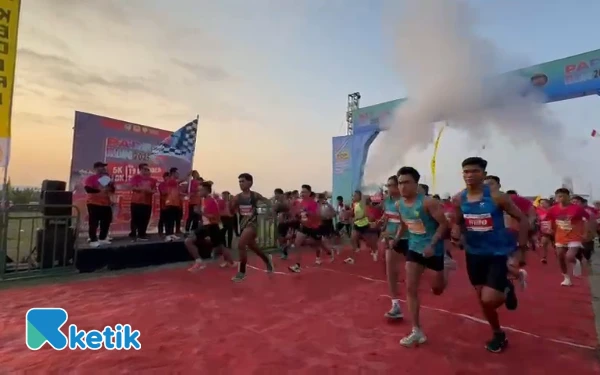 Thumbnail Pare Run 2025 Sukses Gaet 700 Pelari, Jadi Ajang Pembinaan dan Geliat Ekonomi Lokal