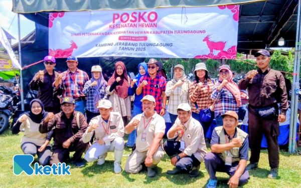 Thumbnail Berita - Kadisnakkeswan Tulungagung Dukung Penuh Kontes Kambing Jerabang 2025