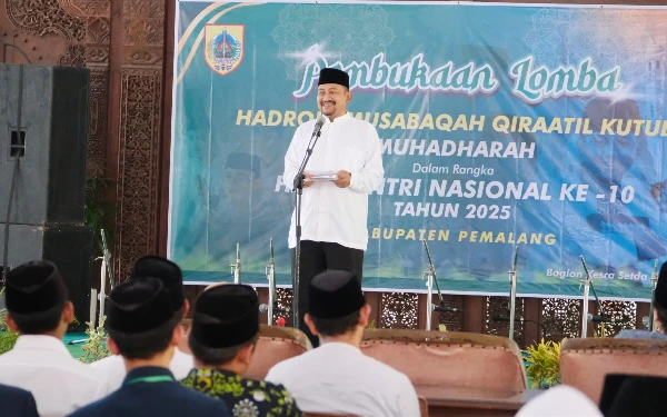 Thumbnail Berita - Bupati Pemalang Ajak Santri Tegakkan Syiar Islam di Masyarakat, 375 Peserta Meriahkan Lomba HSN 2025