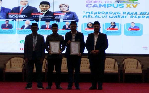 Thumbnail BWI Gandeng Yayasan Jala Surga, Salurkan Dana Wakaf untuk Jurnalis dan Masyarakat