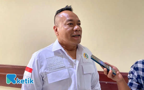 Thumbnail Ketua Komisi A DPRD Surabaya Kritik Keras Skema Baru Bantuan Pendidikan: Berpotensi Timbulkan Ketidakadilan