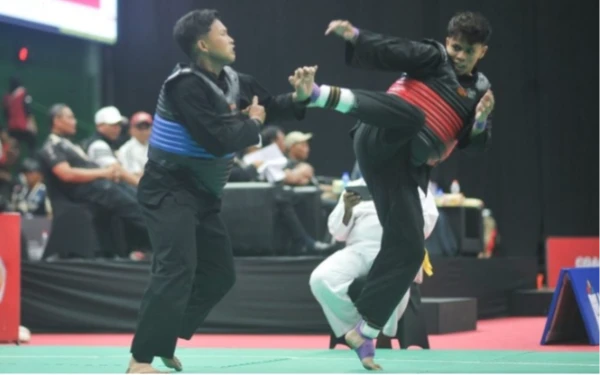 Thumbnail Berita - Dua Pesilat Jatim Tembus Babak Final