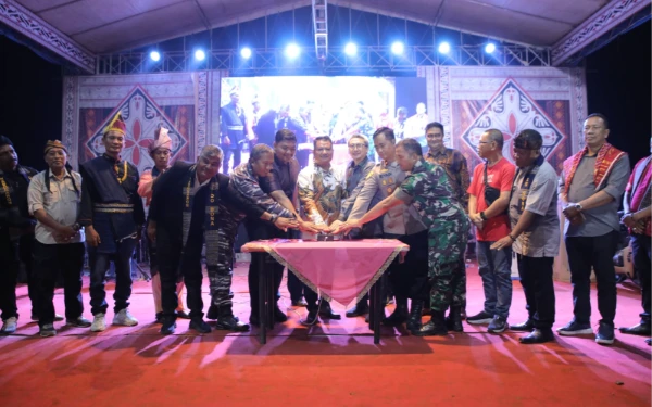 Thumbnail Berita - Ribuan Masyarakat Saksikan Penutupan PSBD Ke-6 Asahan, Diakhiri Penekanan Tombol Sirine