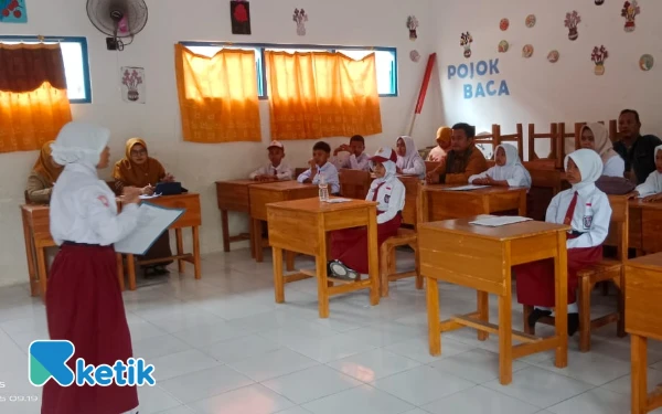 Thumbnail Berita - SDN Torjunan 3 Raih Prestasi Gemilang di Festival Tunas Bahasa Ibu Tingkat Kecamatan Robatal