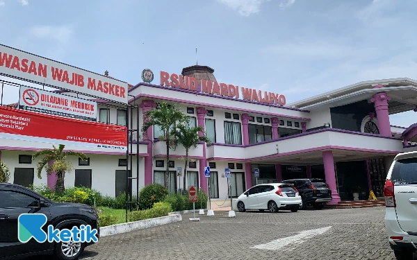 Thumbnail Berita - Langkah Berani atau Blunder? Wali Kota Blitar Incar Jasa Pelayanan Medis untuk Dikorbankan