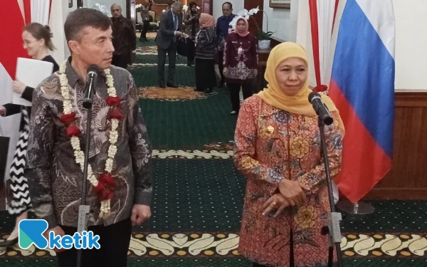 Thumbnail Khofifah Buka Pintu Lebar! Rusia Kepincut Investasi Maritim di Jawa Timur