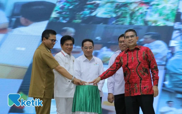 Thumbnail Berita - AKKOPSI-HAKLI Realisasikan Program Sertifikasi Laik Higiene Sanitasi, 7.000 Penjamah Makanan SPPG Dilatih