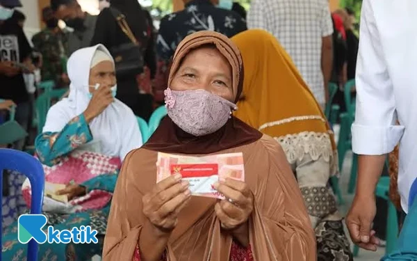 Thumbnail Berita - Ratusan Bansos di Cilacap Dinonaktifkan, Salah Satu Penyebabnya Digunakan Judol