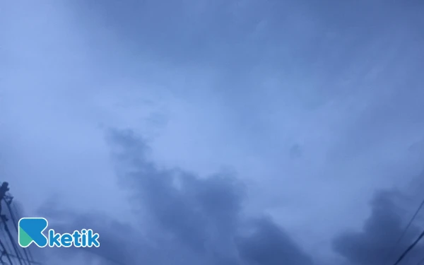 Thumbnail Cuaca Kota Surabaya 22 Oktober 2025 Diperkirakan Hujan Ringan, Begitu Juga Lumajang