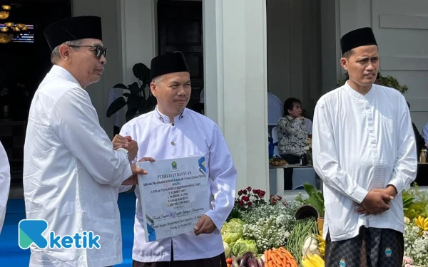 Thumbnail Dukung Ketahanan Pangan, Dua Pesantren di Kota Malang Terima Bantuan Alat Budidaya Ikan