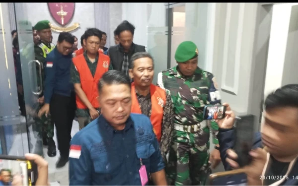Thumbnail Berita - Korupsi Rp1,2 Miliar, Kades Kedungsoko dan Dua Pengurus HIPPA Ditahan Kejari Tuban