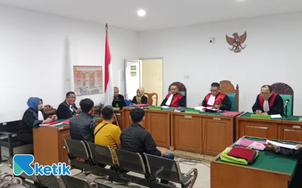 Thumbnail Sidang Kasus Pengeroyokan di Hari Pernikahan, Korban Sudah Memaafkan Terdakwa