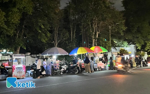 Thumbnail Jalan Surabaya Darurat PKL! Satpol PP Kota Malang Ultimatum Pedagang: Jangan di Badan Jalan