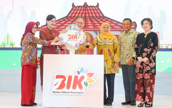 Thumbnail Gubernur Khofifah Hadiri Puncak BIK dan FinExpo 2025, Sebut Jatim Penggerak Ekonomi Nasional