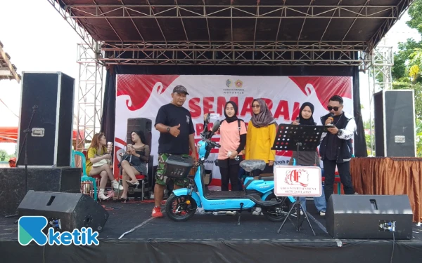 Thumbnail Berita - Semarak Sumpah Pemuda, Karang Taruna Wonobaja Gelar Acara Jalan Sehat