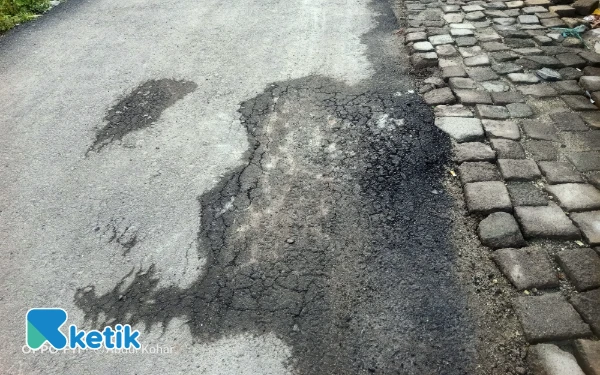 Thumbnail Berita - Warga Lebak Minta Perbaikan Jalan yang telah dibangun, Gubernur Banten Diminta Bertindak