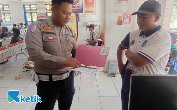 Satlantas Polres Brebes Gelar Polantas Menyapa, Edukasi Masyarakat tentang Pelayanan SIM dan Administrasi Kendaraan