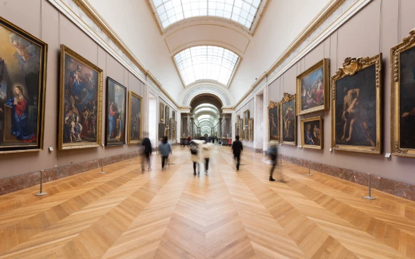 Thumbnail Pencurian Permata di Museum Louvre, Dua Pelaku Ditangkap