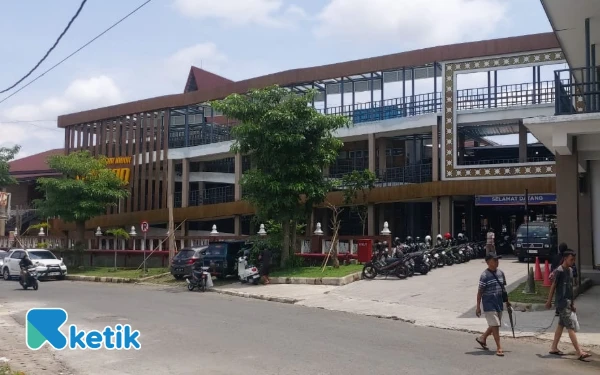 Thumbnail Berita - H-2 Jelang Boyongan Pedagang Pasar Godean, Pemkab Sleman Fokus Kesiapan dan Keselamatan