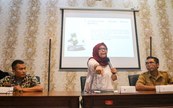 Thumbnail Berita - Marak Konten Mihol, Pemkot Surabaya Minta Influencer Tak Jadi Corong Iklan