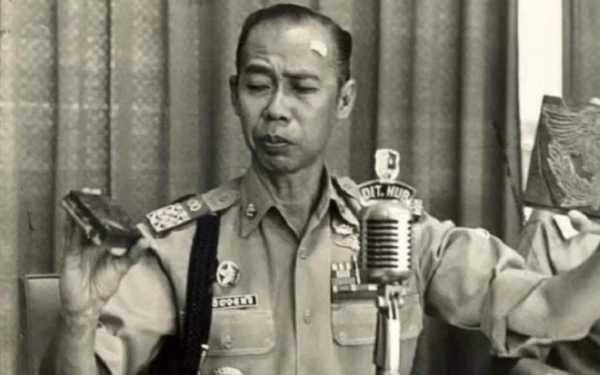 Thumbnail Berita - Jenderal Hoegeng, Kapolri Paling Jujur Indonesia, Kini Diusulkan Jadi Pahlawan Nasional