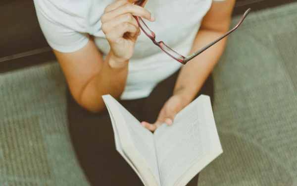 Thumbnail Bikin Hemat Waktu! Kuasai Teknik Skimming & Scanning untuk Soal Panjang