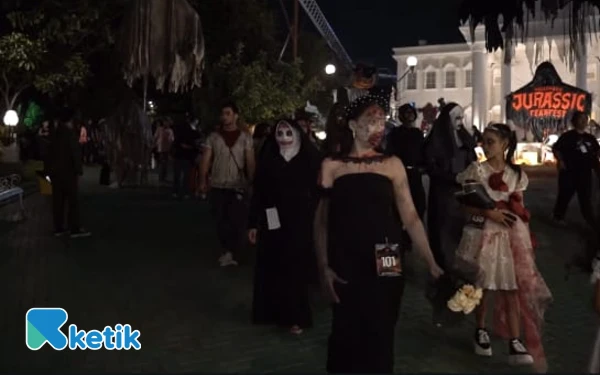Thumbnail ‎Halloween Jatim Park 3 Sukses Bikin Pengunjung Merinding