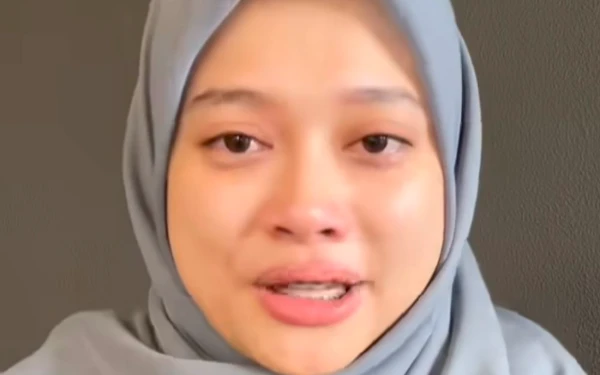 Thumbnail Ingin Seperti Risma Bangun Citra Positif Lewat Medsos, Apakah Berhasil?