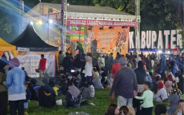 Thumbnail Berita - Lemahnya Pengawasan, Lapangan Denggung Sleman Terancam Rusak dan Ancam Keselamatan Warga