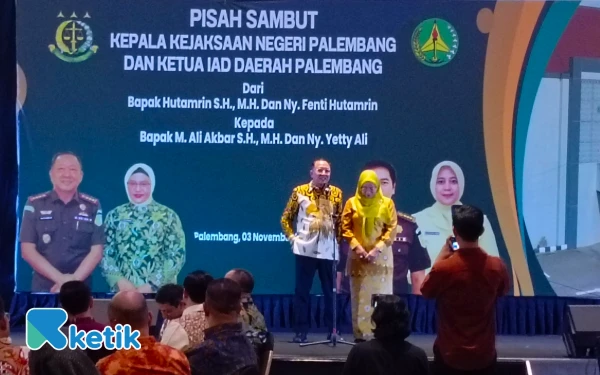 Thumbnail Malam Pisah Sambut Kepala Kejari Palembang Penuh Haru dan Keakraban