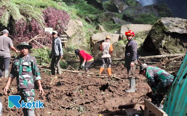 Thumbnail Coban Talun Kota Batu Ditutup Sementara Akibat Longsor