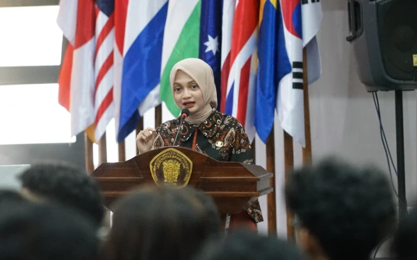 Thumbnail Berita - Mbak Wali Vinanda Inspirasi Mahasiswa Hukum UB dengan Advokasi Kebijakan Berkeadilan
