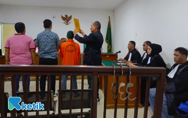 Thumbnail Kasus 1,2 Kg Narkoba, Febriyadi Akui Dapat Perintah Langsung dari Ahmad Soleh