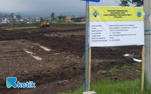 Thumbnail Wali Kota Batu Geber Infrastruktur Olahraga, Lapangan Sumberejo Target Rampung Desember!