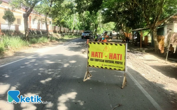 Thumbnail Berita - Ada Perbaikan Jalan Nasional di Batas Rangkasbitung-Batas Cigelung, Warga Diminta Berhati-hati
