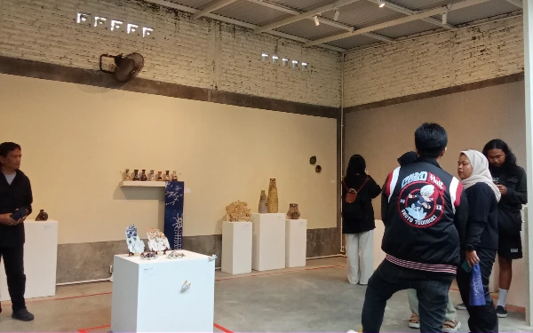 Thumbnail Berita - "Mata Ruang Lama Kini”, Pameran Keramik yang Menghidupkan Ruang dan Waktu di Kota Batu