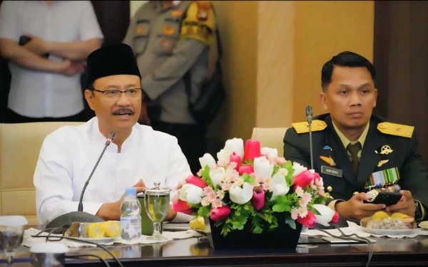 Thumbnail Jangan Lupa! 10 November Hening Cipta 60 Detik untuk Pahlawan, Ini Seruan Mensos Gus Ipul