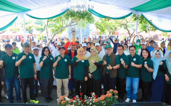 Thumbnail Dies Natalis UNAIR! Khofifah Ungkap Peran Vital Dokter Alumni Mewujudkan Indonesia Sehat
