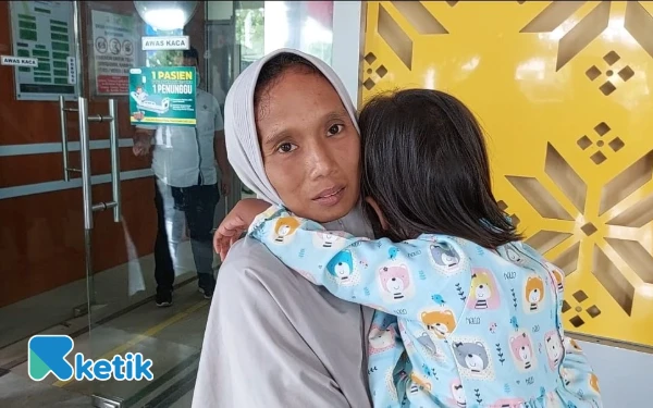 Thumbnail Kasus Siswi SD Bermata Merah: FT Pulang dari Rumah Sakit,  Tunggu Hasil Visum