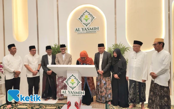 Thumbnail Cetak Santri Siap Bersaing di Dunia Kerja, Al Yasmin Beri Bekal Interpreneur dan Teknologi