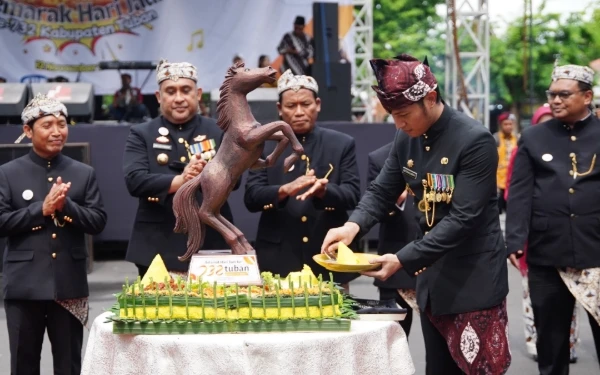 Thumbnail Berita - Hari Jadi Ke-732 Tuban, Mas Lindra Ajak Masyarakat Lanjutkan Karya Bersama