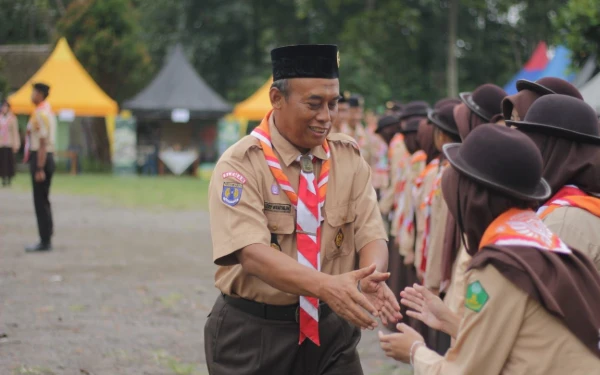 Thumbnail Berita - Sekda Sleman Buka Festival Kebangsaan 2025 Kwarcab Pramuka, Ajak Generasi Muda Perkuat Karakter