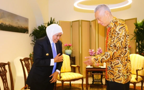 Thumbnail Khofifah Bertemu SM Singapura ! Tak Sekadar Ngobrol, Pulang Bawa Ilmu dan Bahas Masa Depan Jatim
