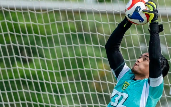 Thumbnail Ernando Ari Siap Bela Persebaya Lawan Arema FC, Siap Beri 3 Poin di Stadion GBT