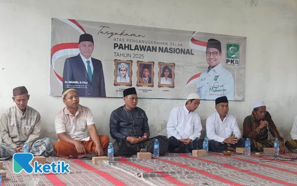 Gelar Pahlawan Nasional KH Kholil dan Gus Dur Disambut Warga Dasuk Sumenep Lewat Tasyakuran