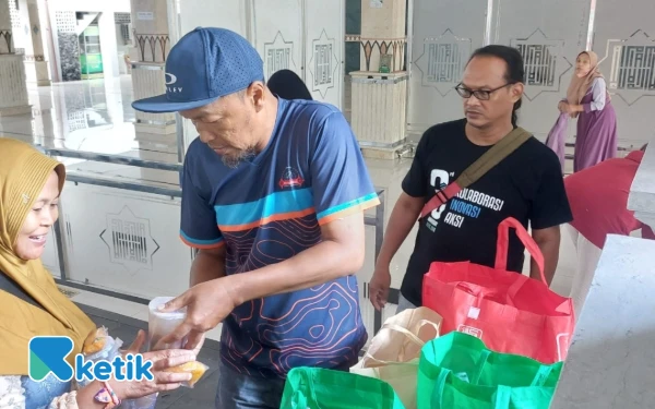 Thumbnail Ketik.com Wujudkan Gerakan “Andum Sitik Eding” Lewat Baksos di Bantul dan Sleman