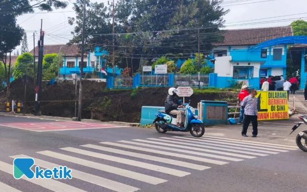 Thumbnail Jalan Ir Soekarno Kota Batu Ditutup Total Lima Hari, Pemasangan Box Culvert Dimulai Malam Ini